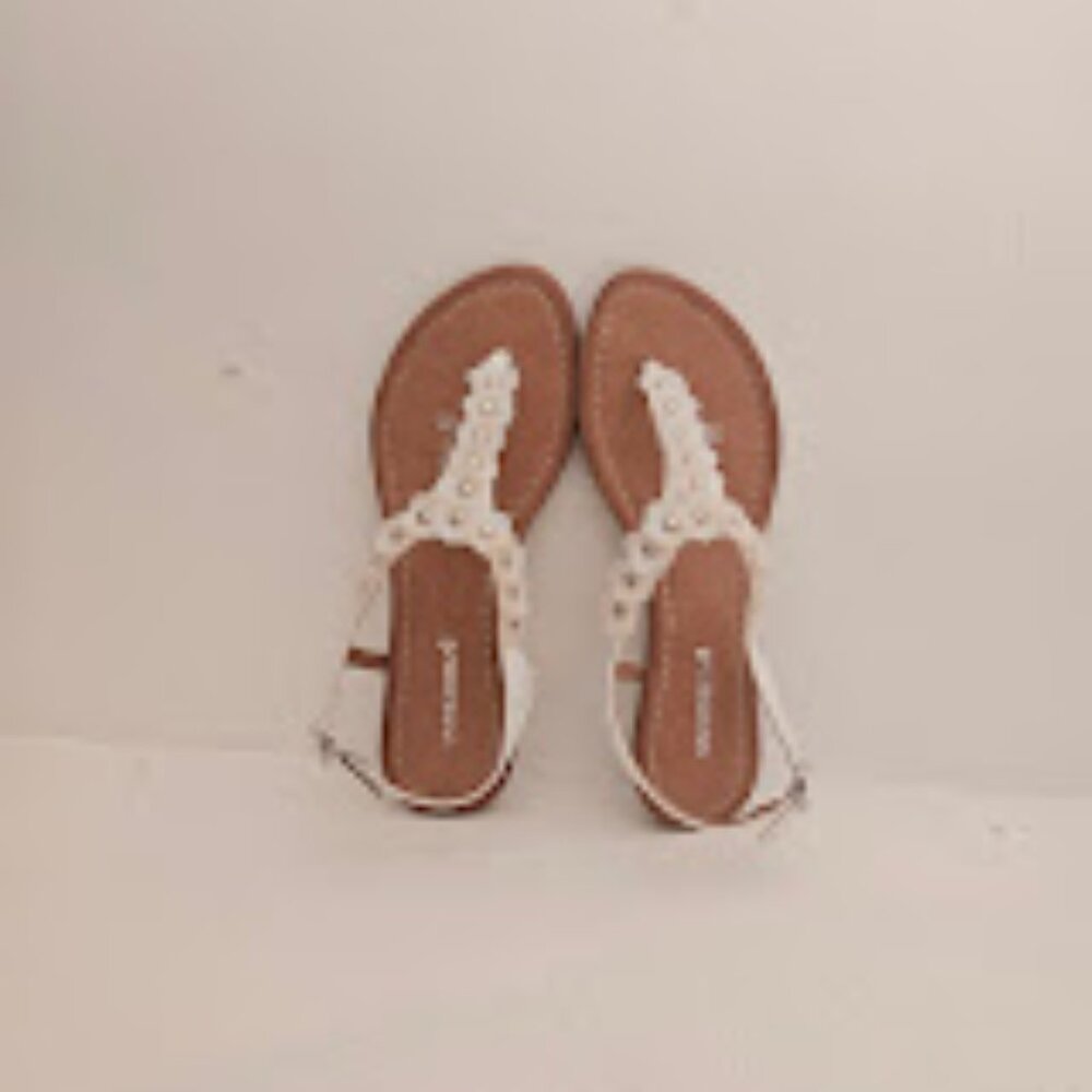 Andrea Sandals Studded Women’s Size 7 Slingback